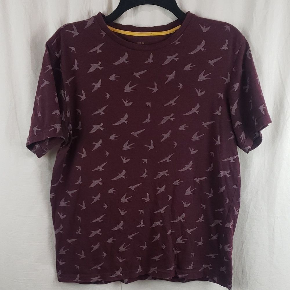 Denim & Flower Ricky Singh Men's Small Burgundy Bird Print Tee